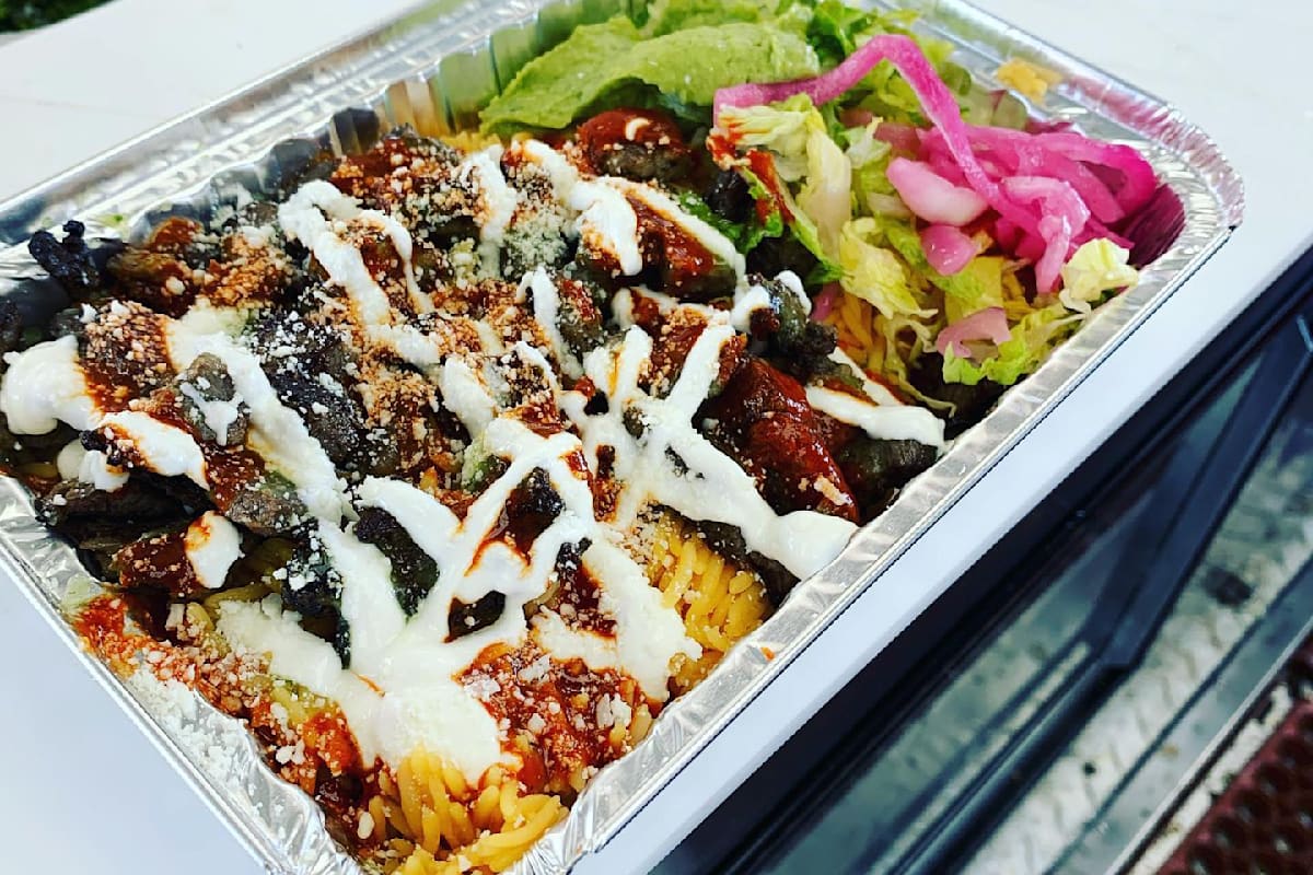 Chinelos Birria Tacos Long Island City, NY Restaurant Menu