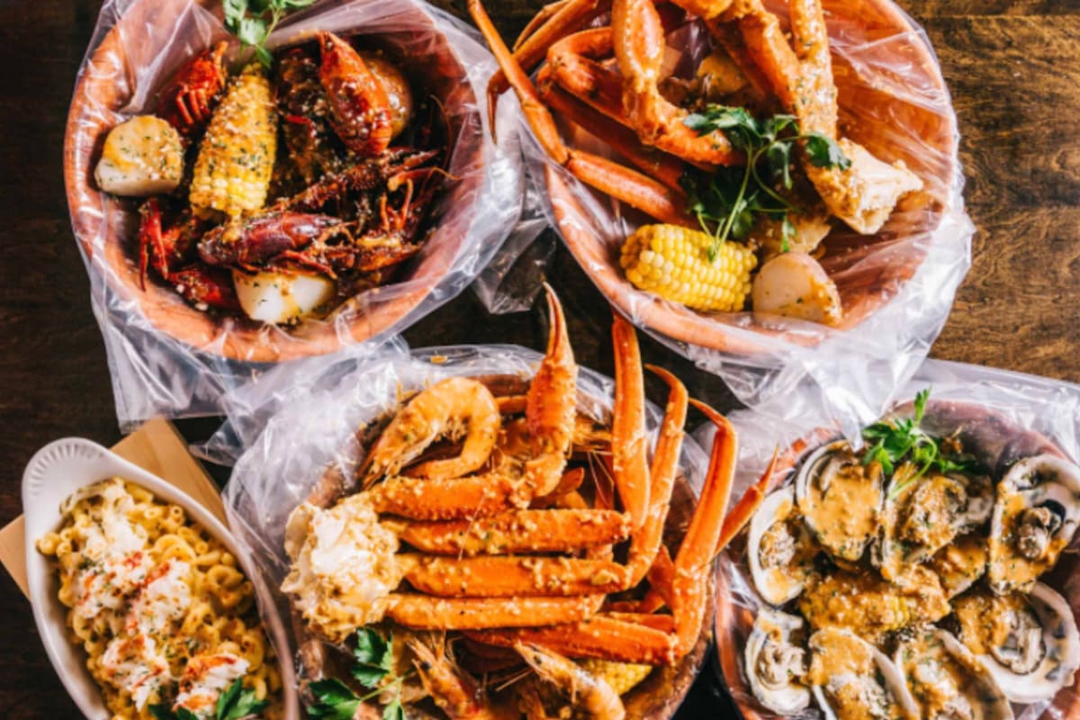 Juicy King Crab Express Delivery Menu Order Online 711 E Tremont