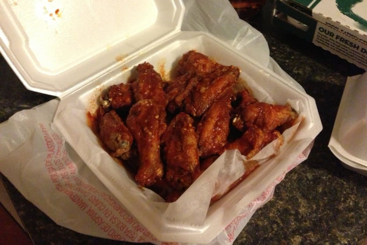 Hot Wings Delivery Menu Order Online 3566 Towne Point Rd Portsmouth