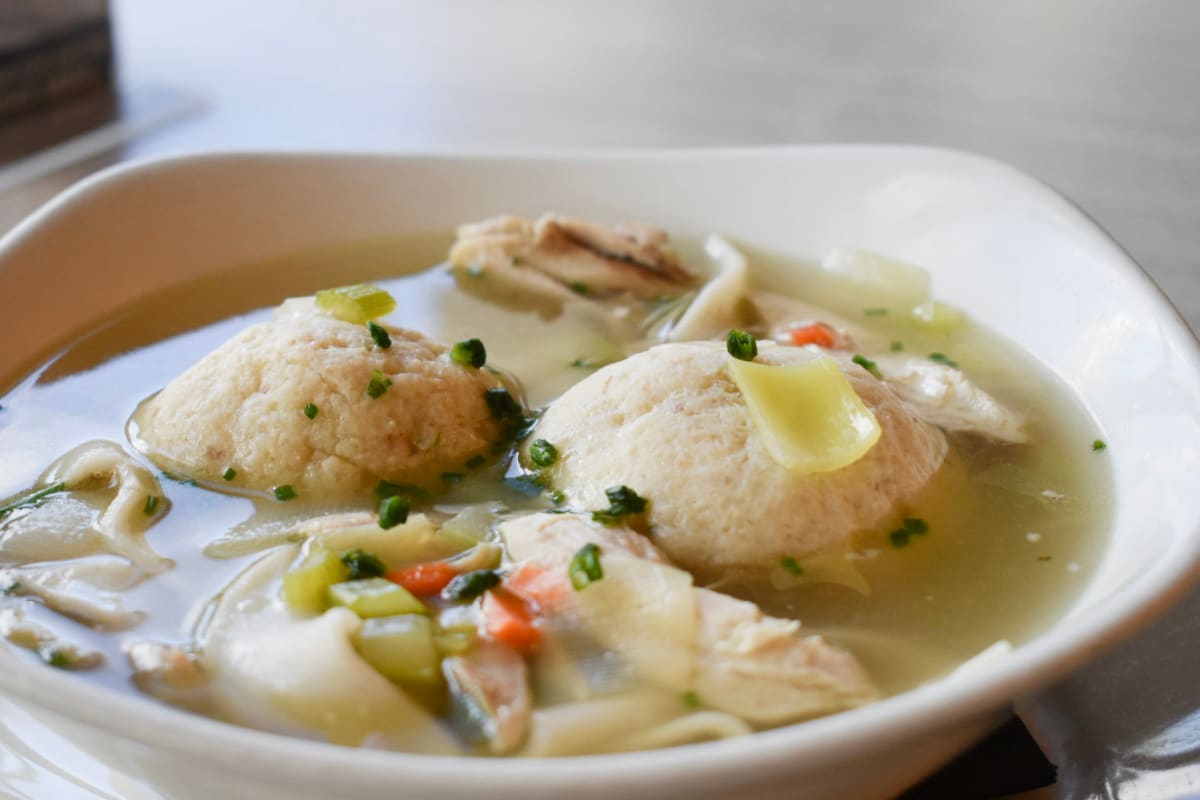 Top Hat Deli Delivery Menu Order Online 415 Ne Third Street Fort