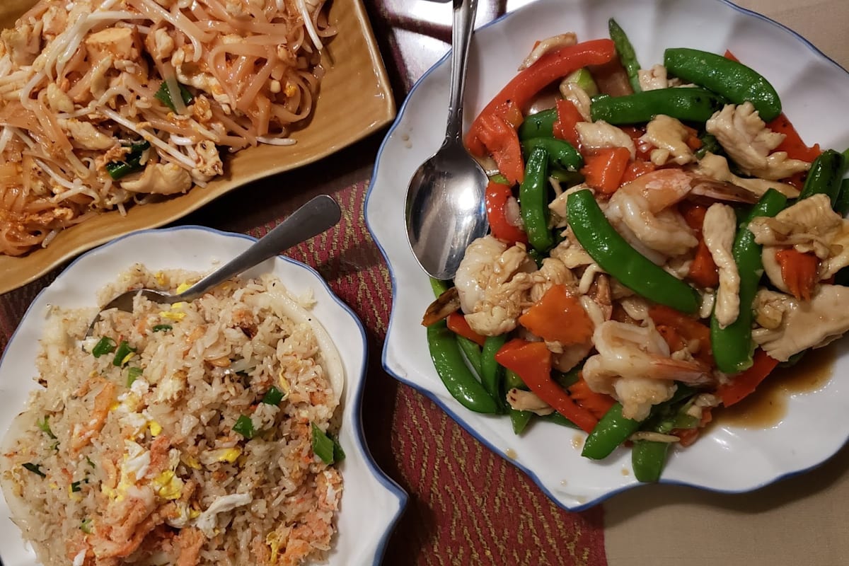 Sawasdee Thai Cuisine Delivery Menu Order Online 5050 Soquel Dr