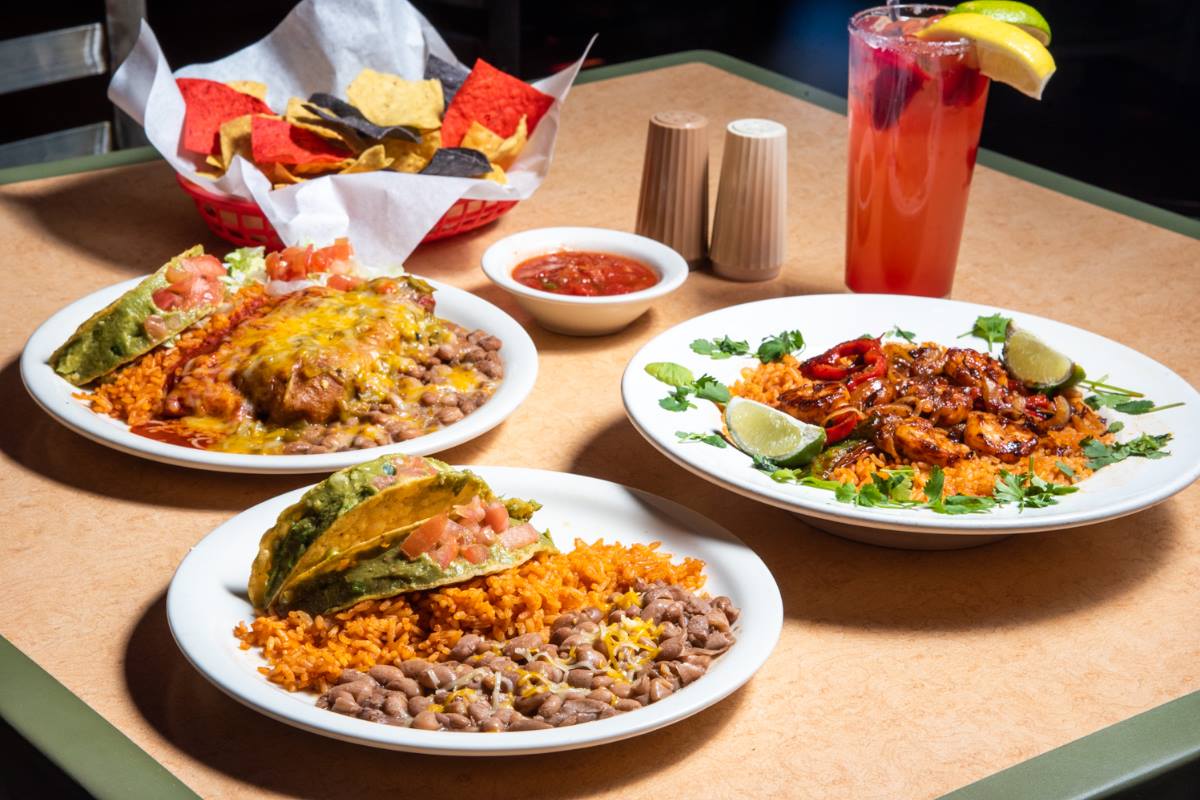 Hot Tamales Delivery Menu Order Online 1520 Rio Rancho Boulevard