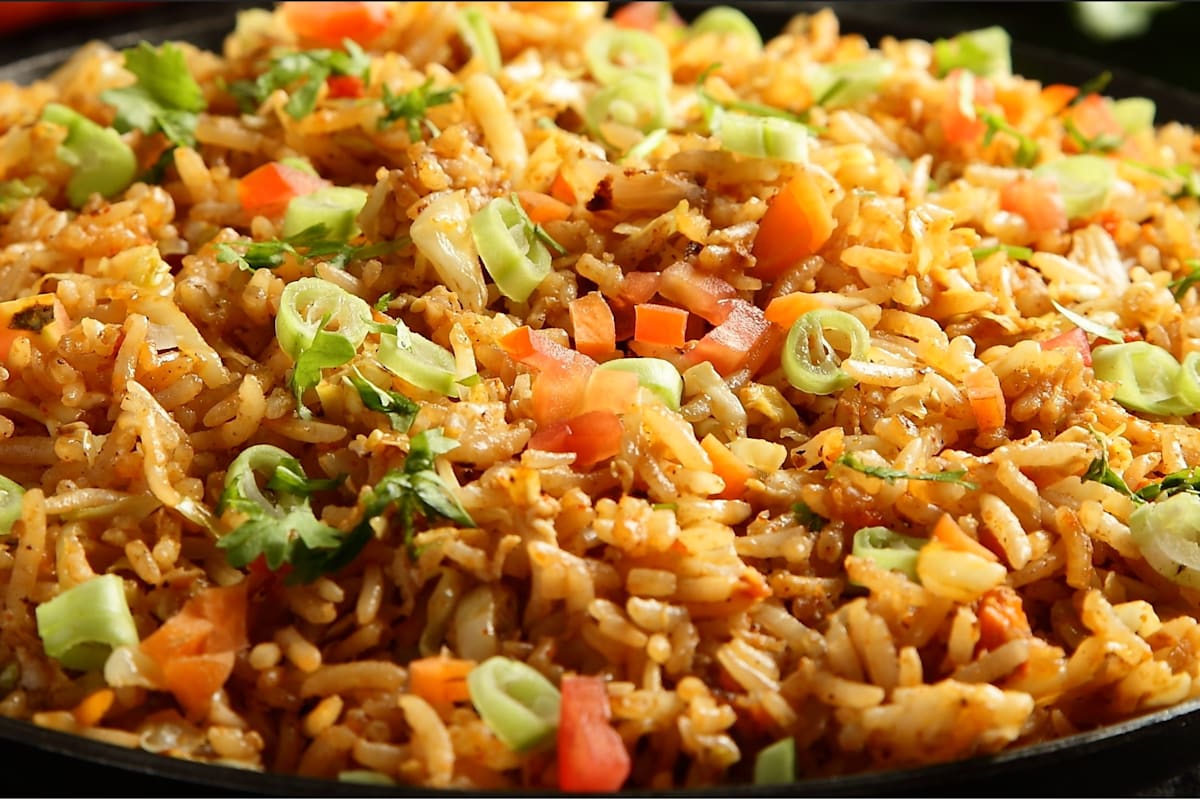 Dillons Chinese Kitchen Delivery Menu Order Online 7707 E Central