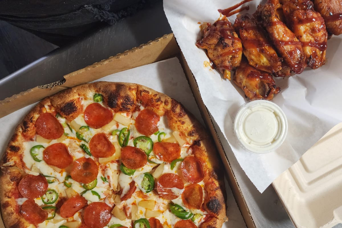 Ricky's Pizza Delivery Menu Order Online 6201 Whittier Blvd East