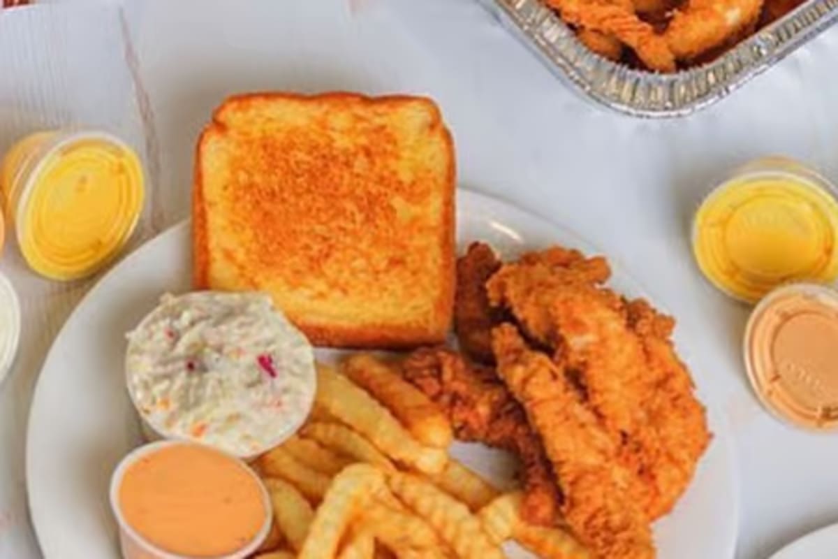 Guthrie's Chicken Delivery Menu | Order Online | 3685 Browns Bridge Rd
