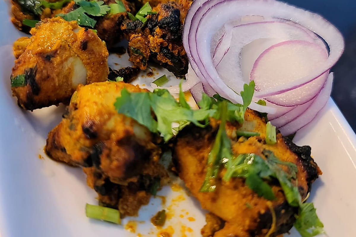 Peacock Indian restaurant Delivery Menu Order Online 1275 Eldridge