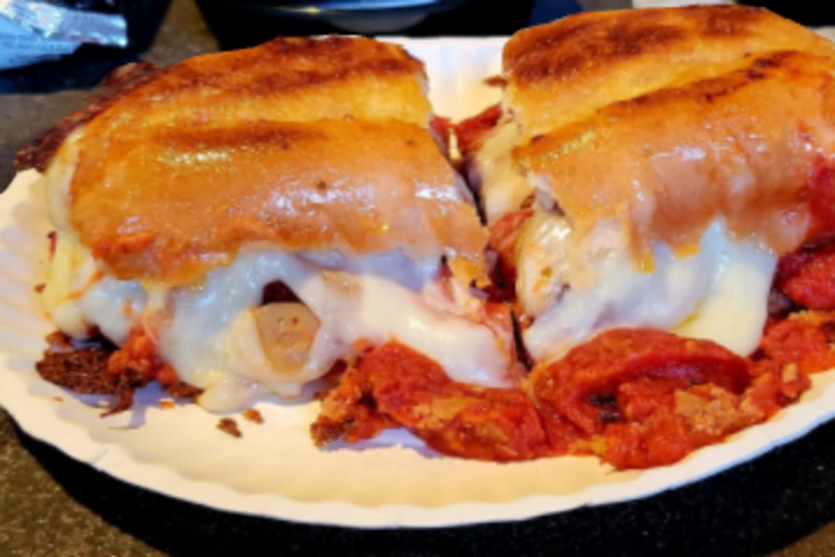 Rick's Sports Bar Delivery Menu Order Online 1531 S Green River Rd