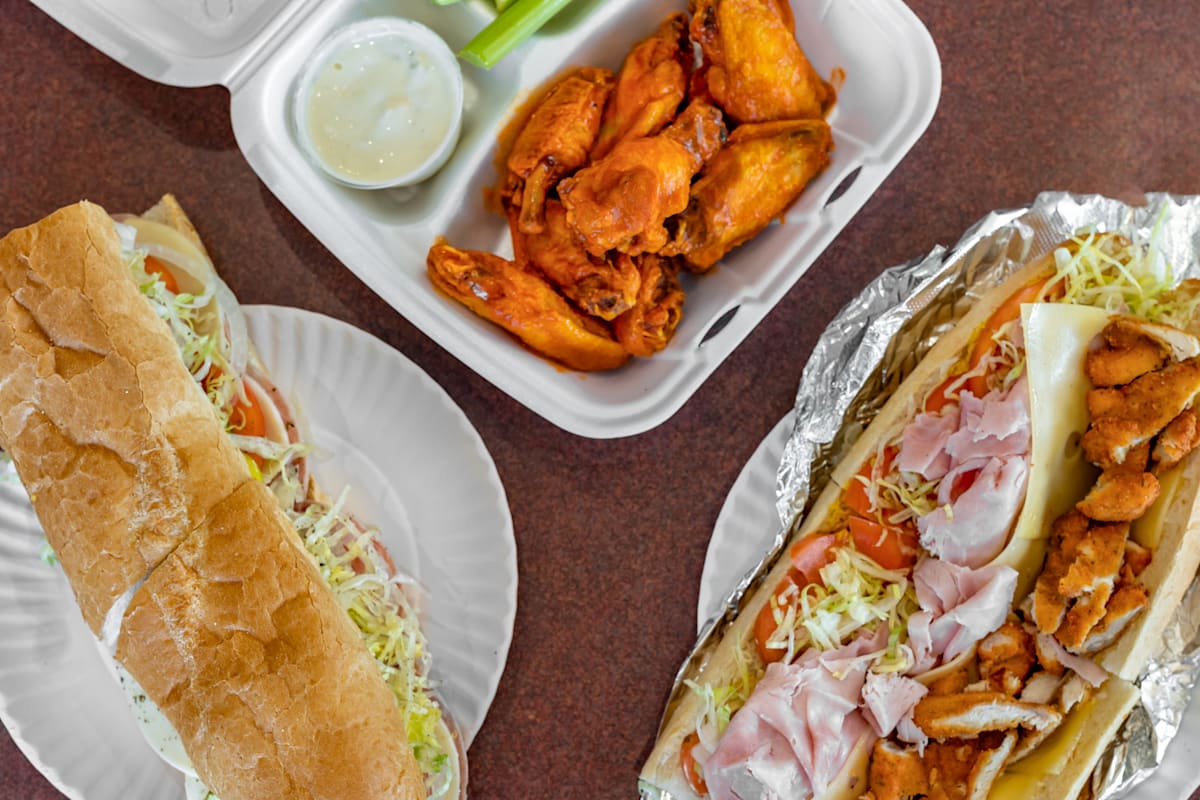 Gloria's Pizzeria Delivery Menu Order Online 920 Main St Winchester