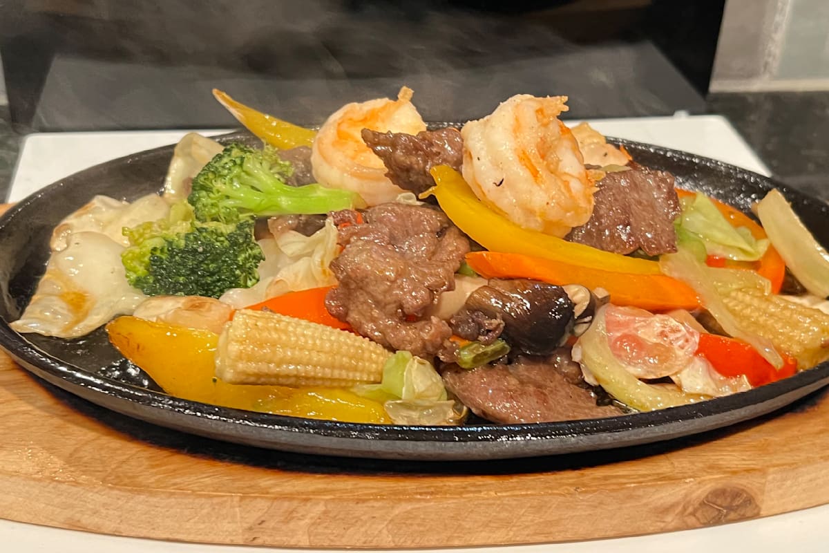 Pholicious Asian Fusion Restaurant & Bar Delivery Menu Order Online