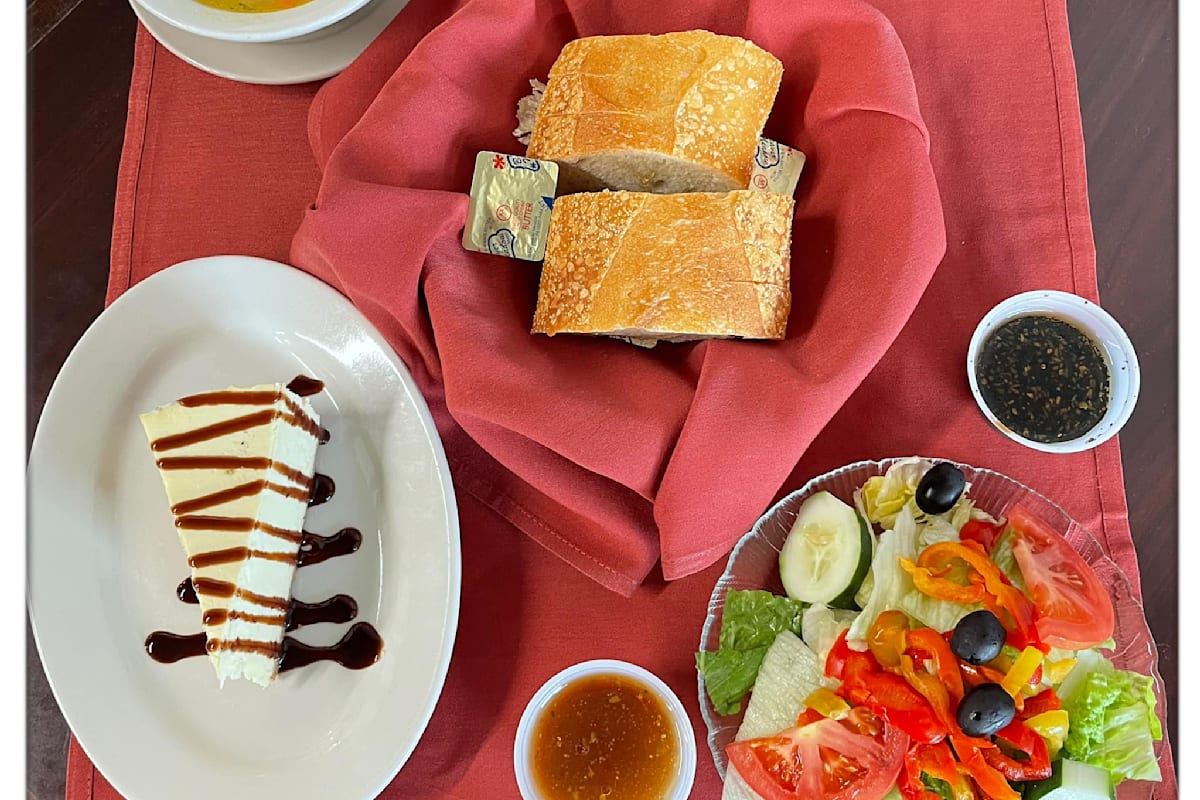 Vinny's Restaurant Delivery Menu Order Online 245 E Elm St