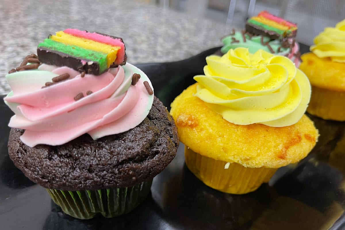 Cookies Cannolis & Cream Delivery Menu Order Online 37 E Main St