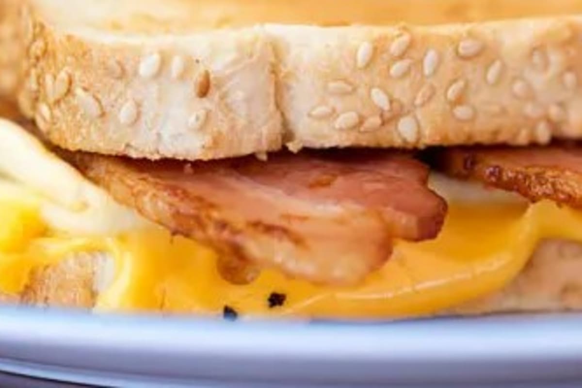 Waffle House Delivery Menu Order Online 4832 104th St Queens Grubhub