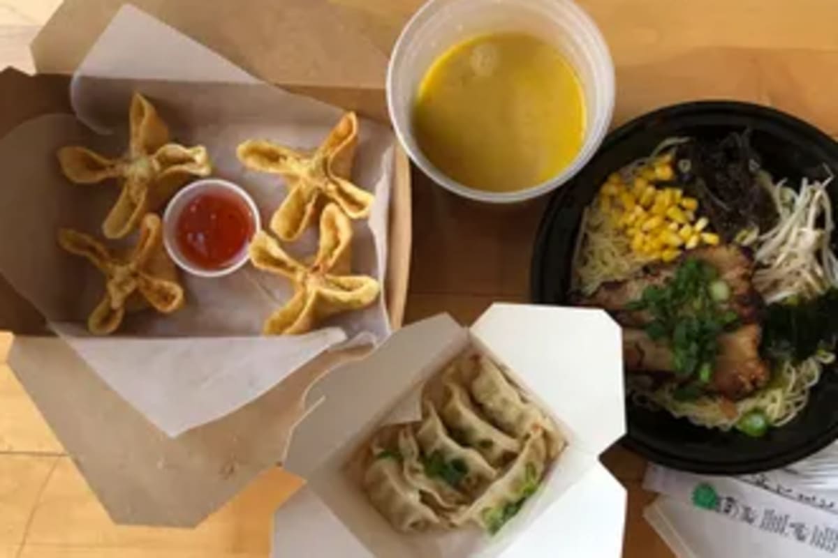 Oolong Asian Cuisine Delivery Menu Order Online 145 W 11th St