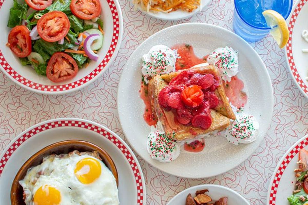 Douglas Avenue Diner Delivery Menu Order Online 5121 Douglas Ave