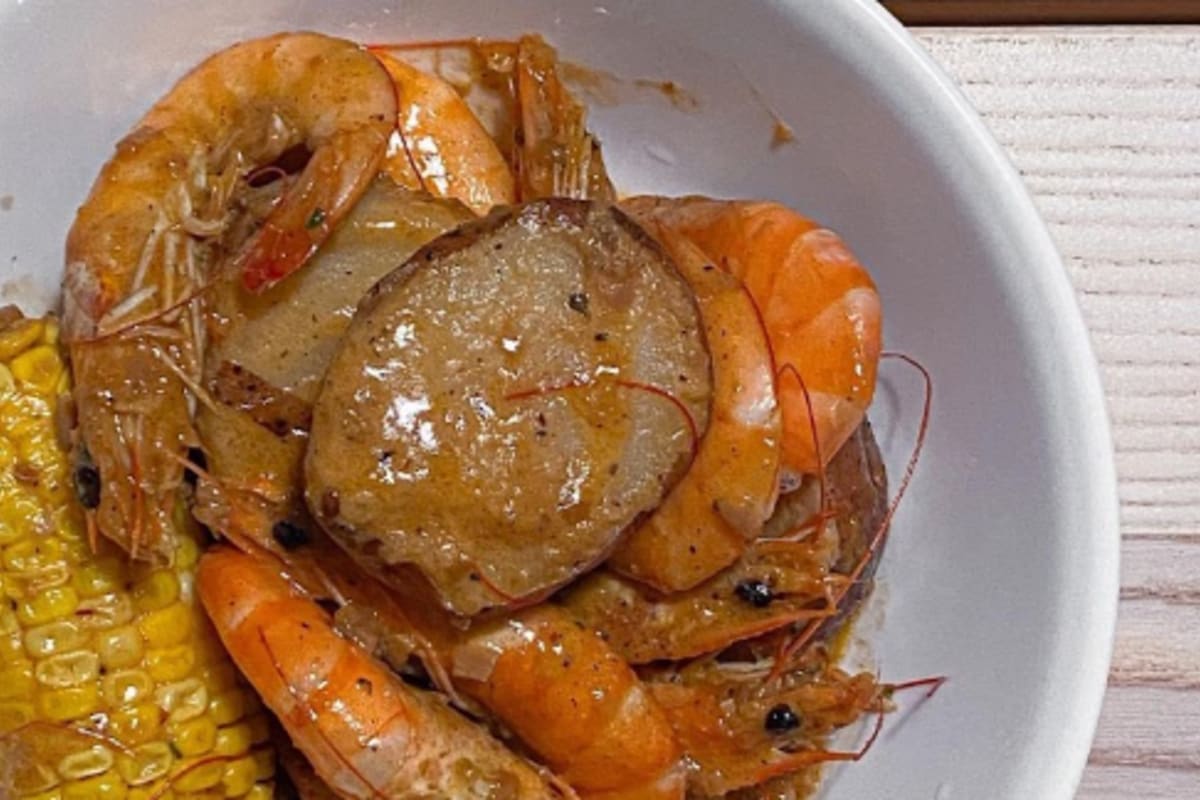 Oceanic Boil Delivery Menu Order Online 9618 Queens Blvd, Queens