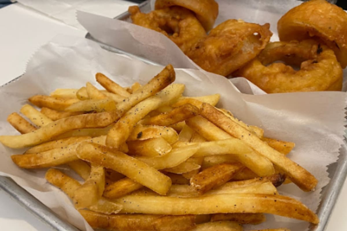 Red Knapps Delivery Menu Order Online 304 S Main St Rochester Grubhub