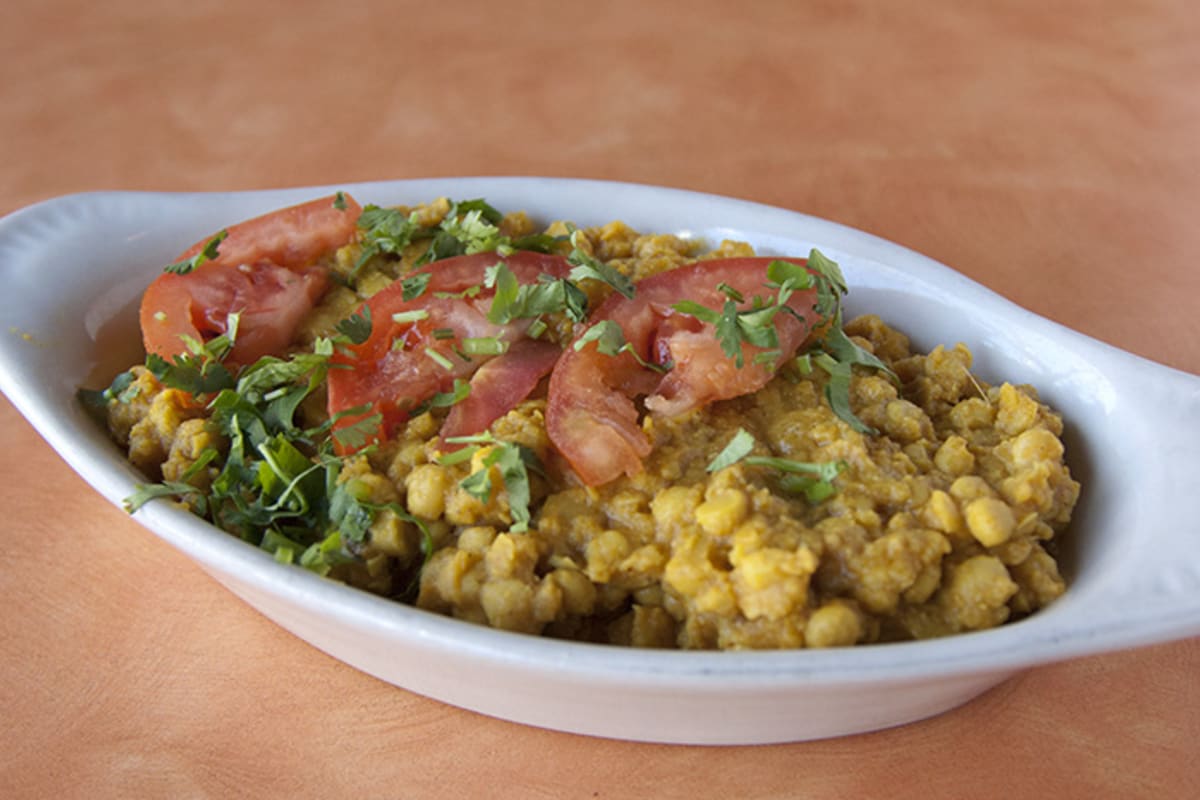 House Of Curries Delivery Menu Order Online 2984 College Ave