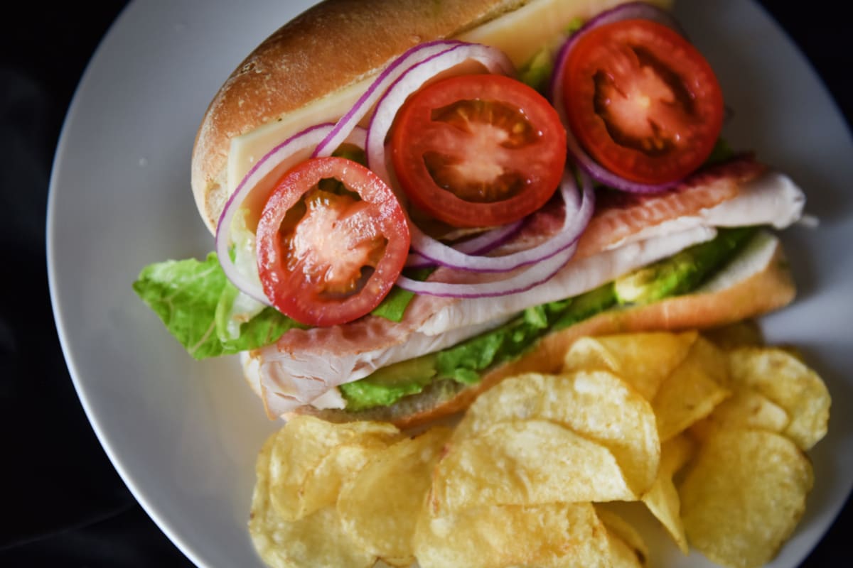 Prairie Lakes Cafe Delivery Menu Order Online 10050 Crosstown Cir