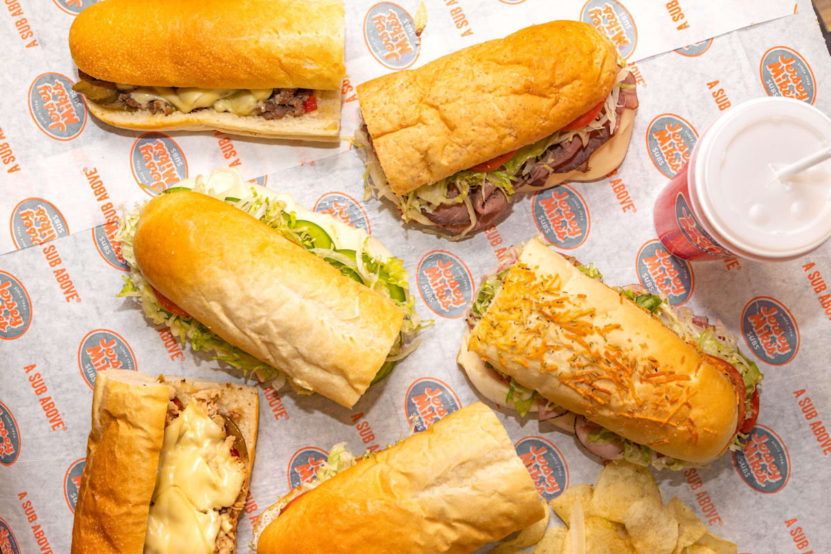 44 Buffalo Chicken Cheese Steak - Hot Subs - Jersey Mike's Subs