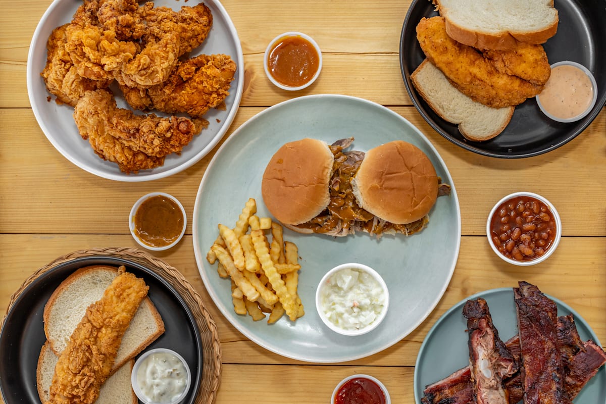 Jerome Brown Barbeque & Wings Delivery Menu Order Online 7830 Lem