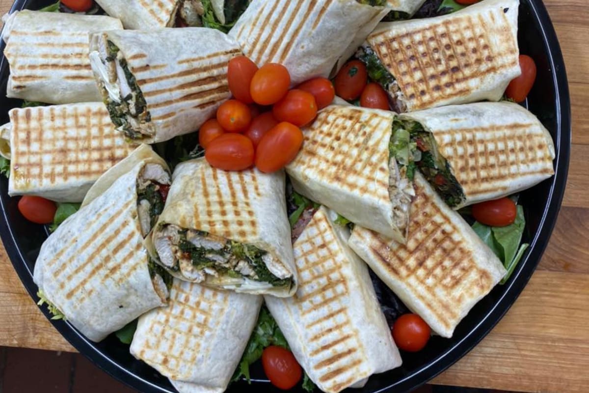 Delizia Pizza Kitchen Delivery Menu Order Online 308 Wootton St