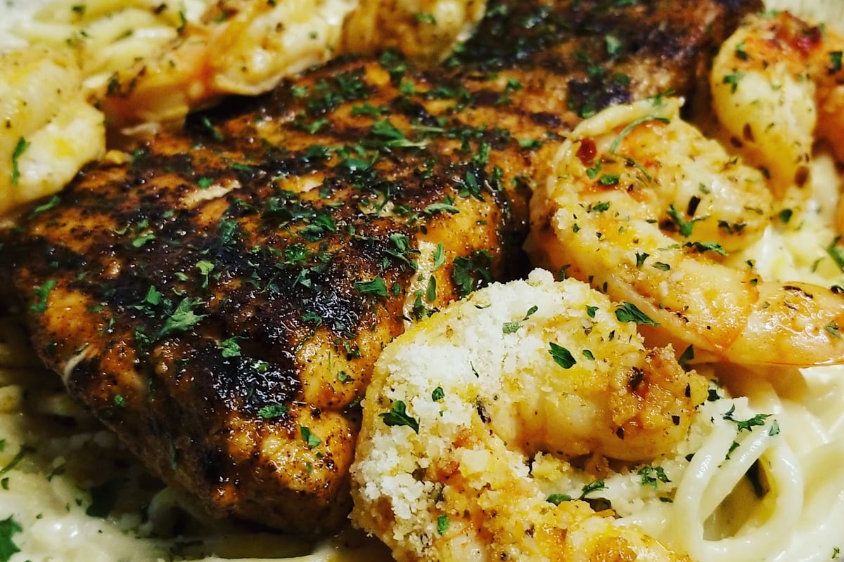 Lagos Island Pizza and Grille Upper Darby, PA Restaurant Menu