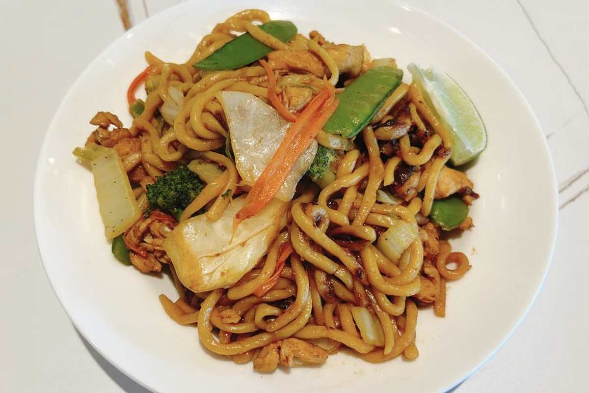 Mah Kin Lee Mah Kin - Chattanooga, TN Restaurant | Menu + Delivery | Seamless