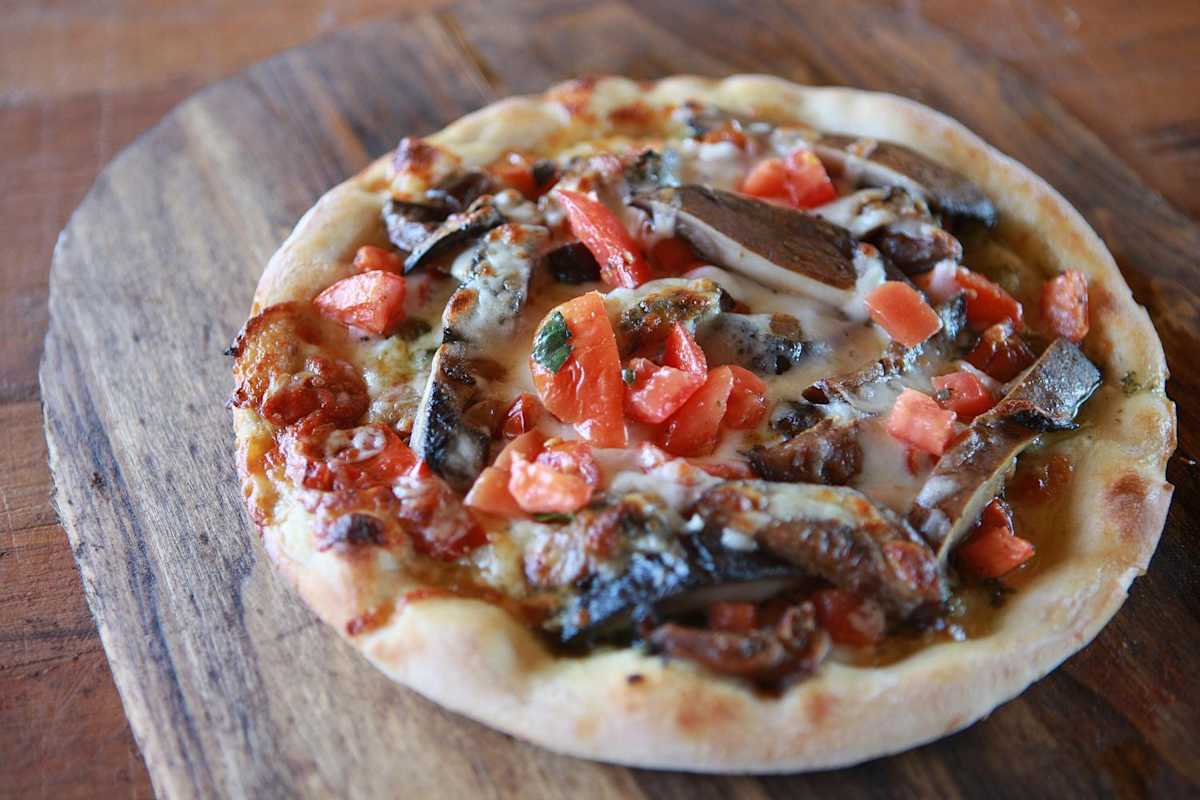 CD Pizza Delivery Menu | Order Online | 4501 Locust Ln Colonial
