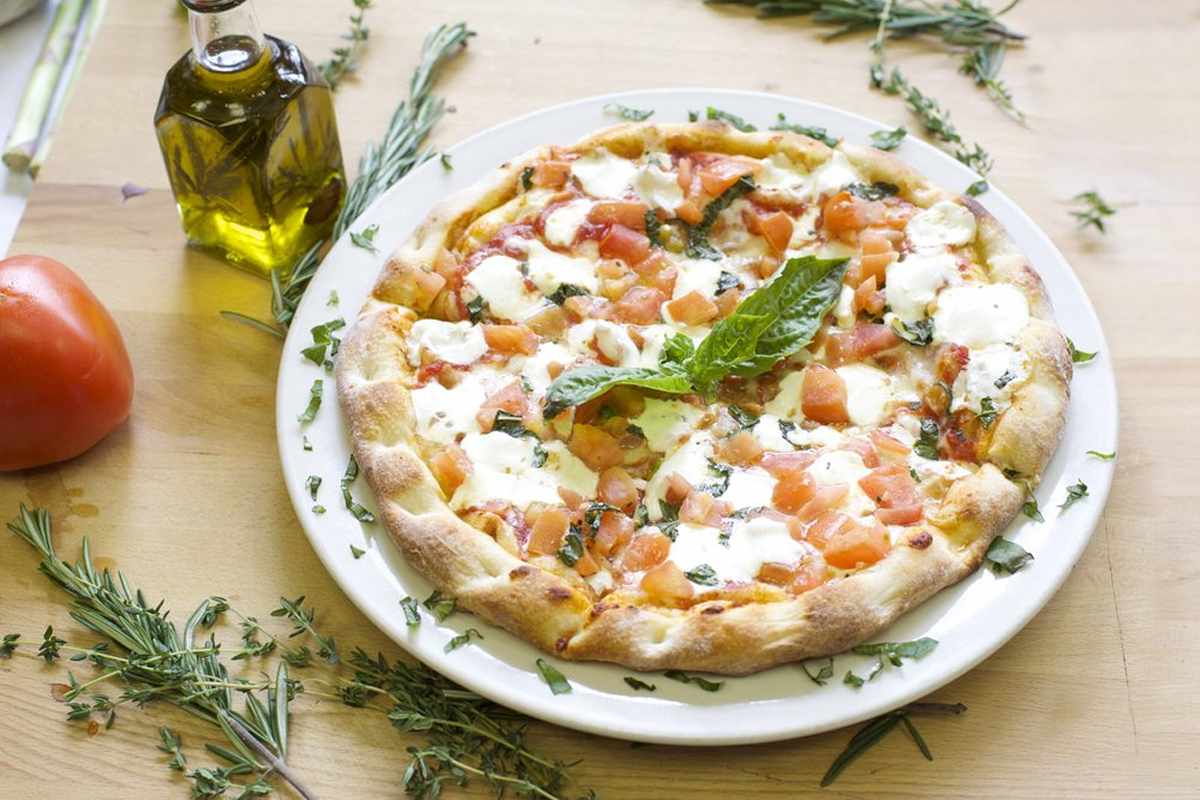 Hanover Township Pizza - Hanover Township, PA - 756 B Sans Souci Pkwy -  Hours, Menu, Order, image size:1200x800