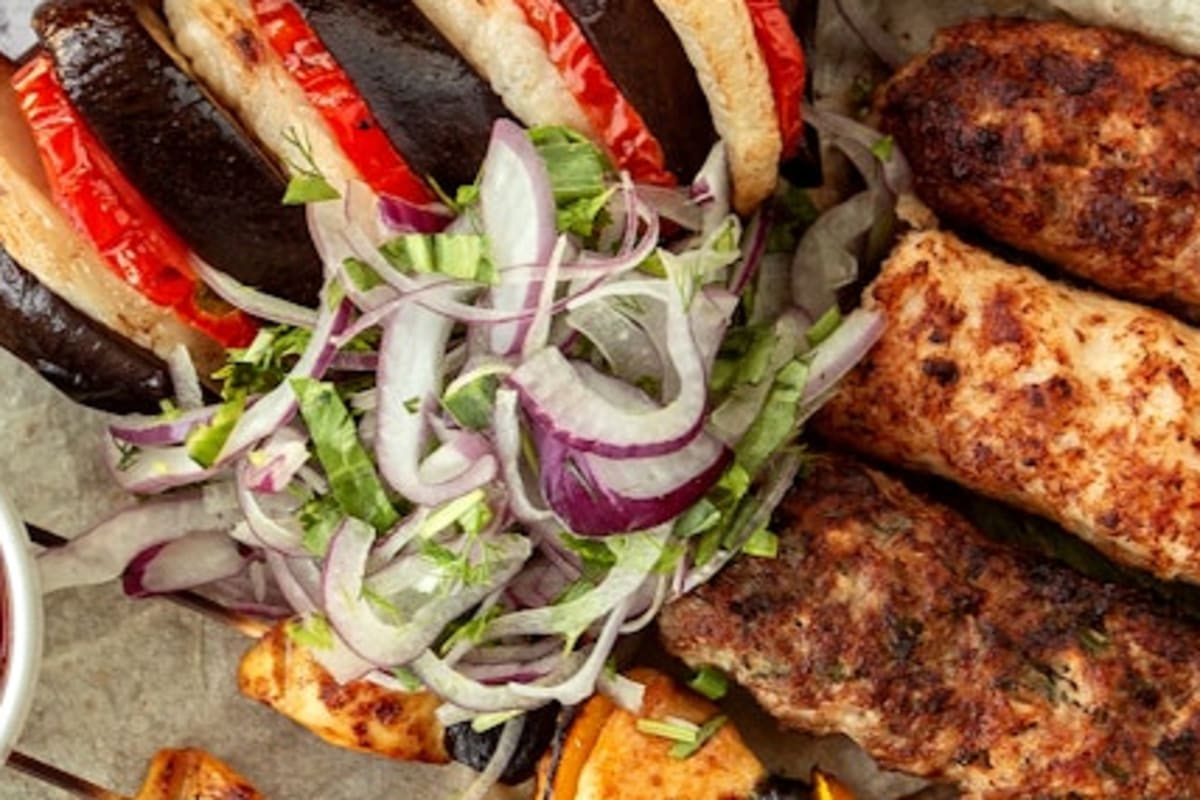 ケバブ　G-1 Kebab G Restaurant Delivery Menu | Order Online | 903 E Fort