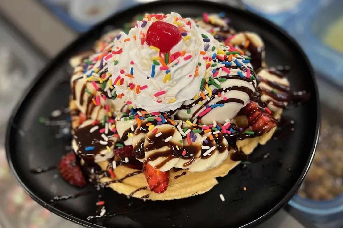 Pops Waffle & Ice Cream Shoppe Delivery Menu | Order Online | 1221