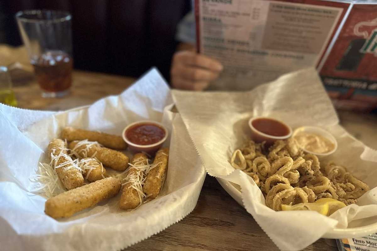 Ricatonis - Florence, AL Restaurant | Menu + Delivery | Seamless, image size:1200x800