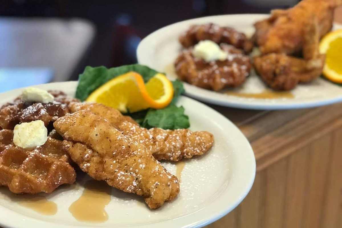 The Chicken Inn Delivery Menu | Order Online | 541 E Hendricks St ...