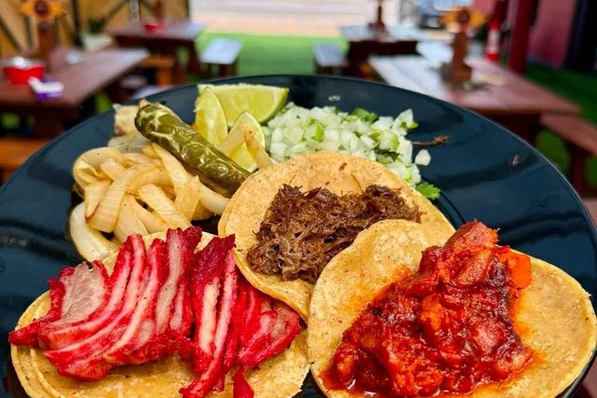 Salsa Roja Dallas Delivery Menu Order Online 3933 Main Street salsa-roja-dallas-delivery-menu-order-online-3933-main-street