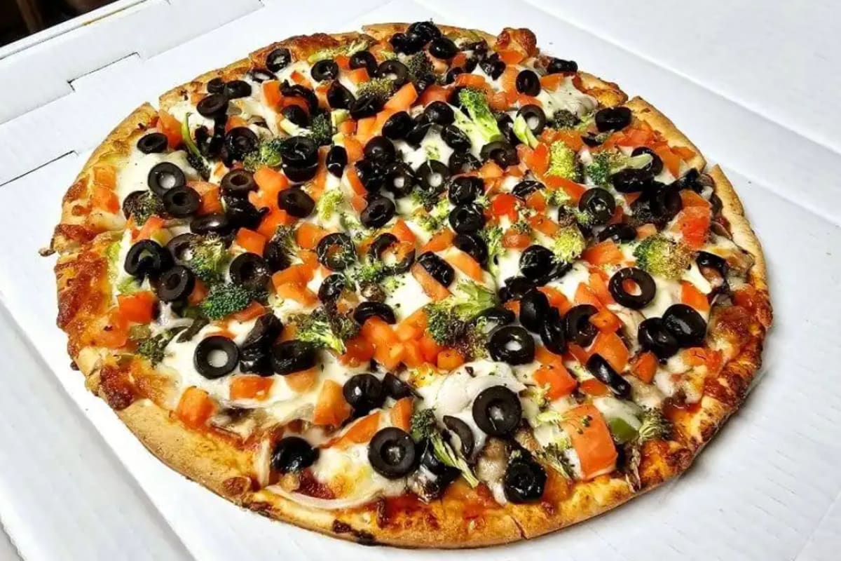 Betos Pizza Delivery Menu | Order Online | 1234 S Cesar E Chavez Dr ...