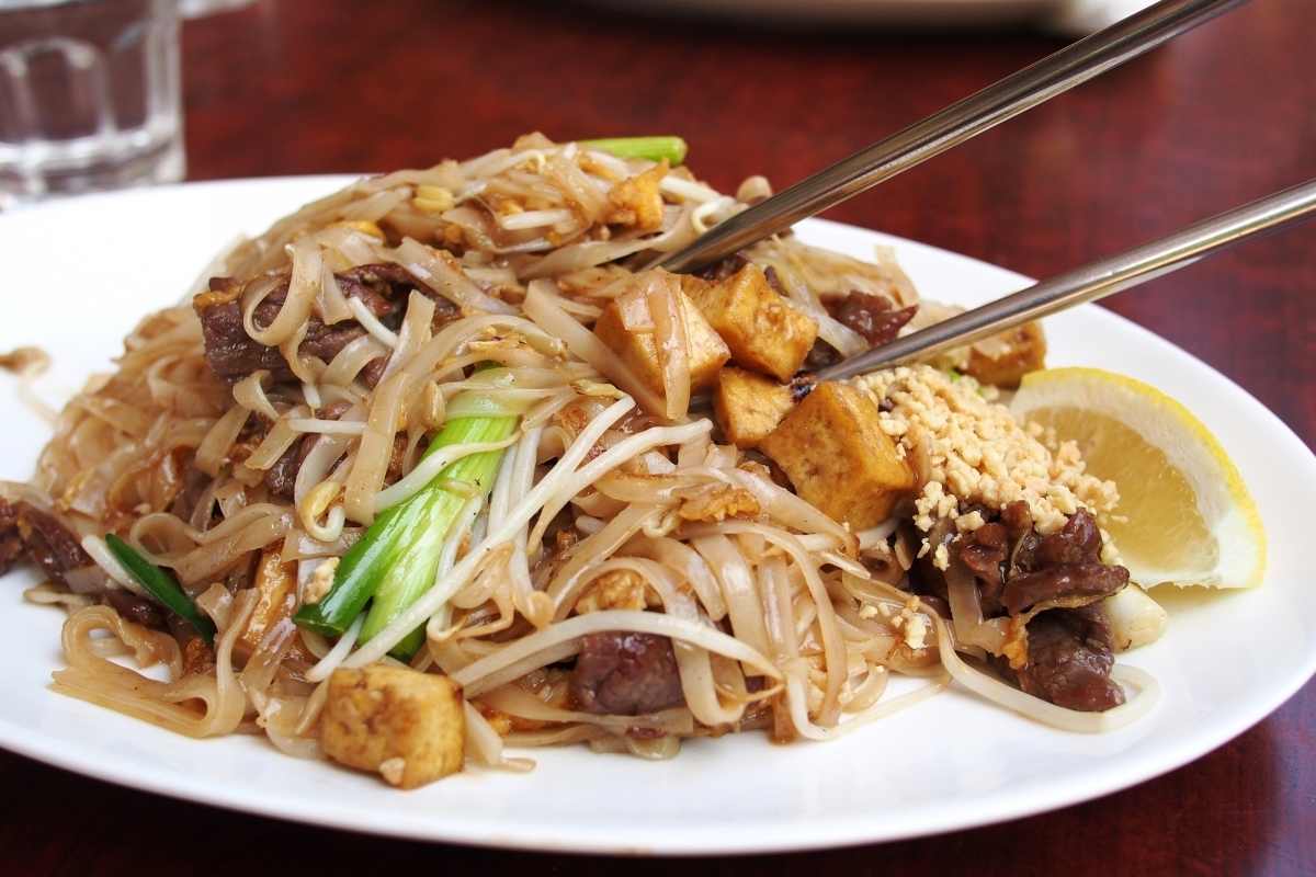 Lin Express Chinese Restaurant Delivery Menu | Order Online | 132 W ...