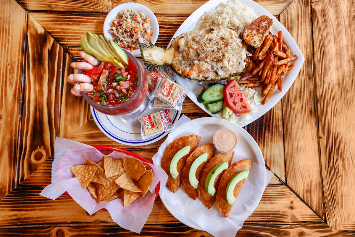 Mariscos Rio Balsas Delivery Menu | Order Online | 3040 W Montrose Ave ...