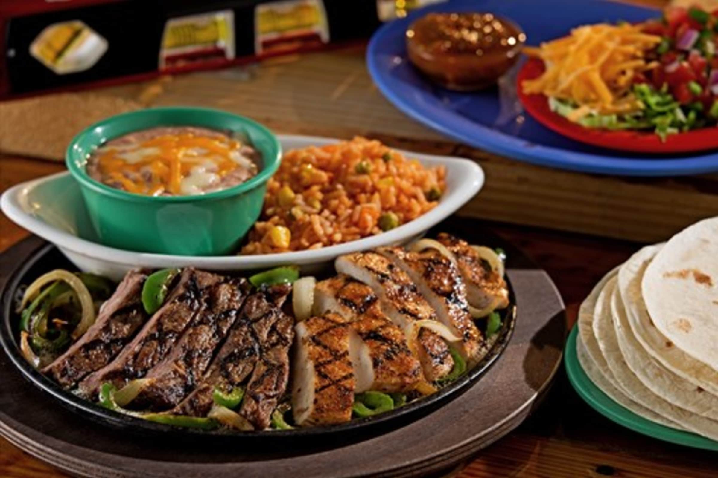 Ojos Locos Sports Cantina Y Casino Photos