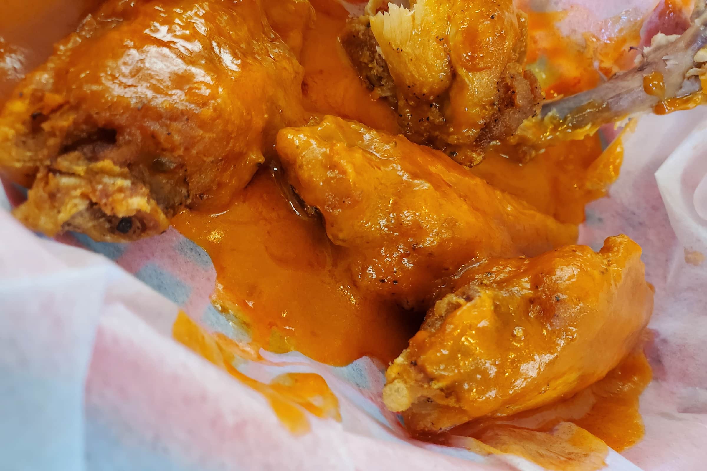 Chicken Licious Delivery Menu Order Online 9827 River Rd Utica