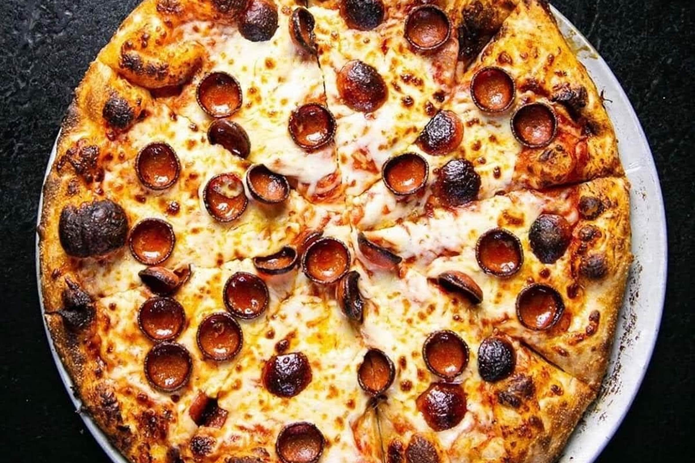 Red Eye Pizza Kennesaw Delivery Menu Order Online 2708 Town Center