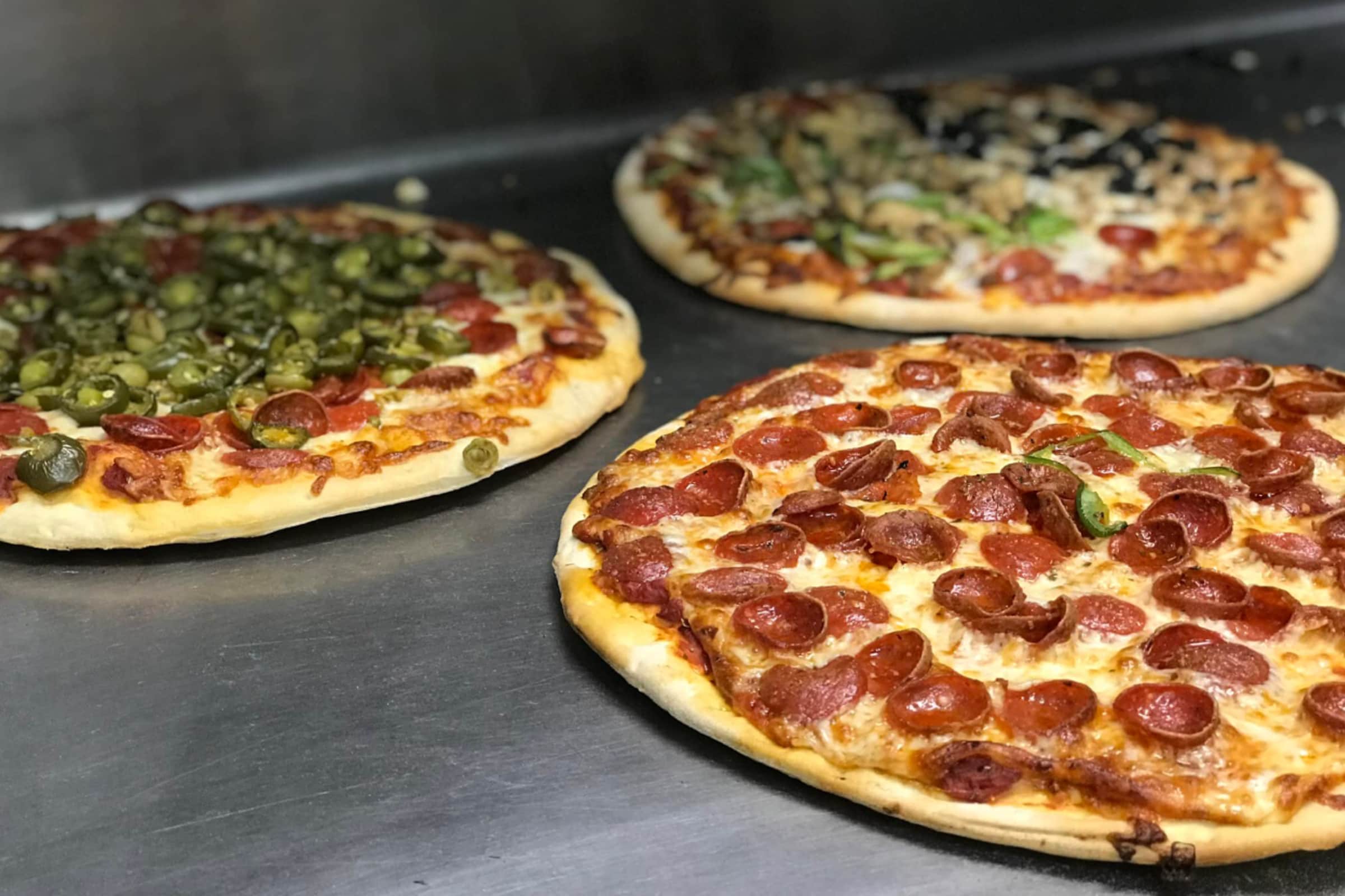 Pizza King To Go Delivery Menu Order Online 3302 N Fourth St