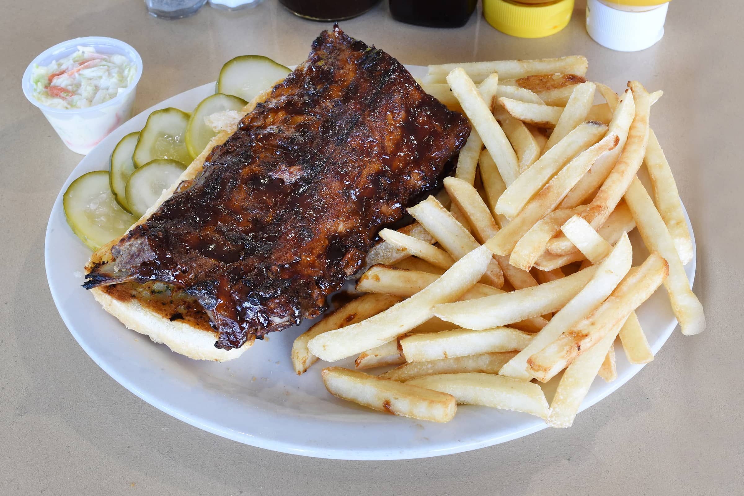 Hub's Delivery Menu Order Online 3727 Dempster St Skokie Grubhub