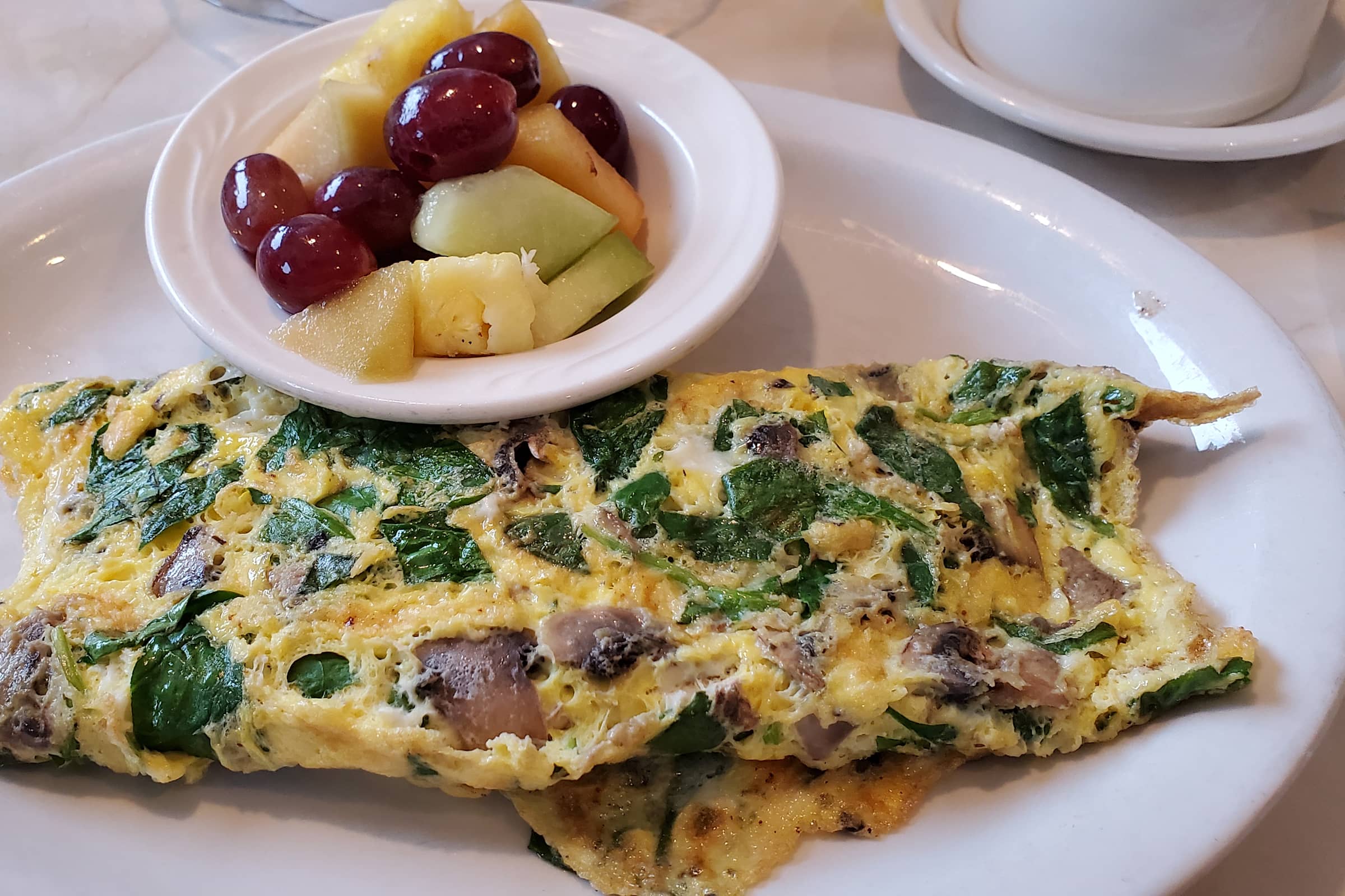 Dairyland Family Restaurant Delivery Menu Order Online 716 Cottage