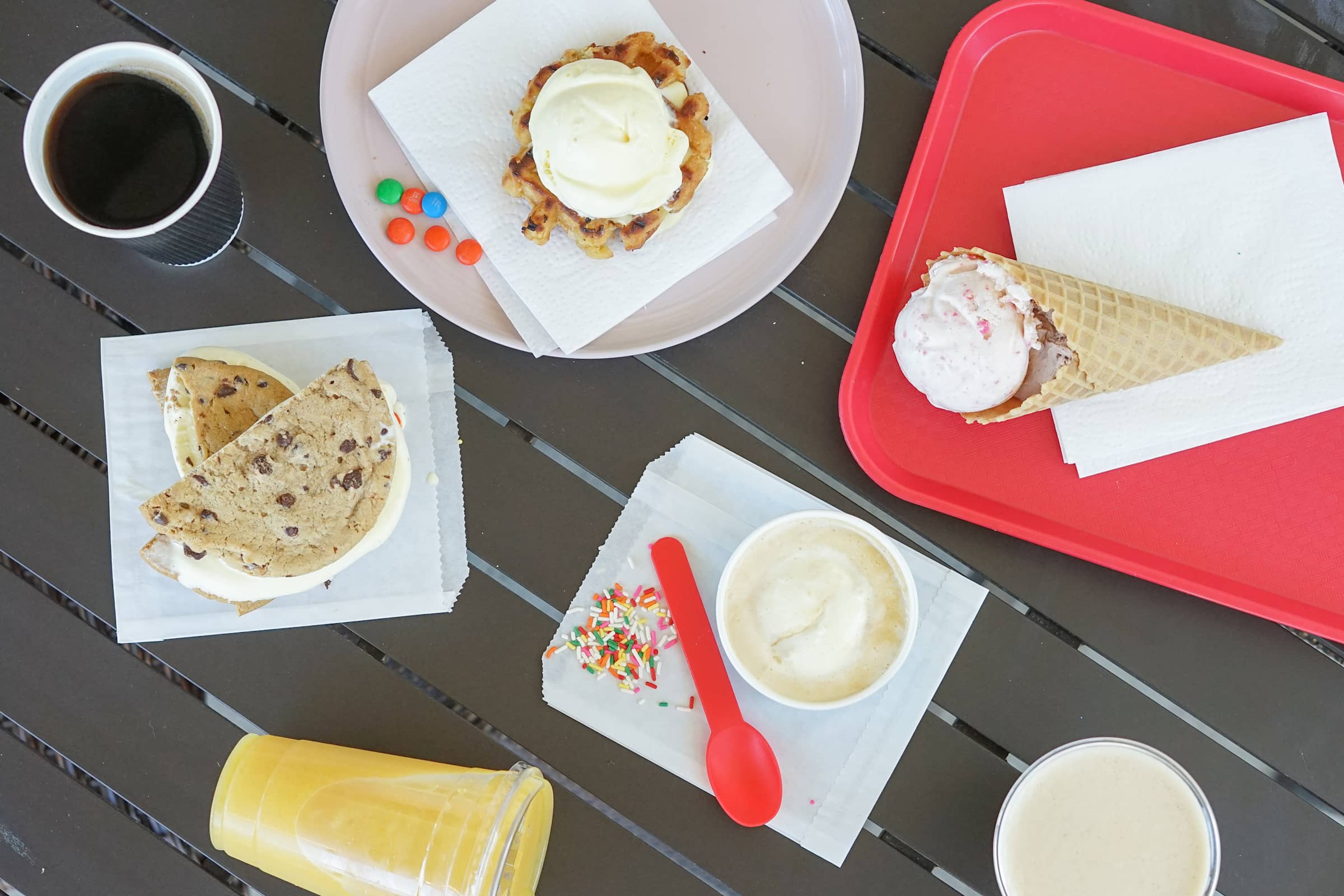 Callahan's Coffee and Cones Delivery Menu Order Online 1555