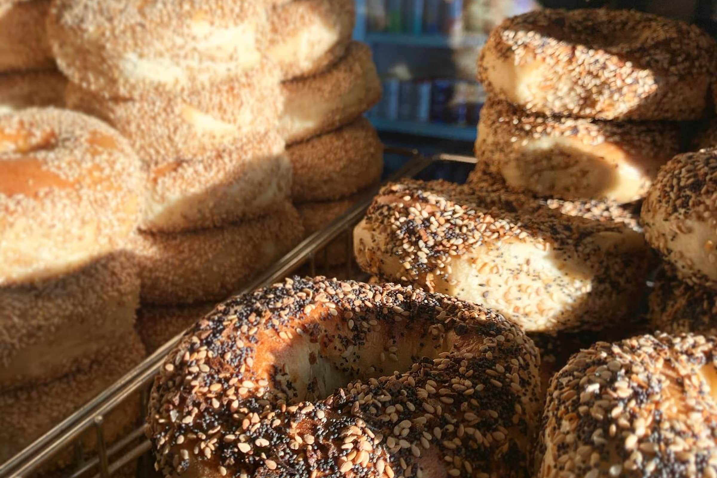 Spread Bagelry Walnut St Delivery Menu Order Online 2401 Walnut St