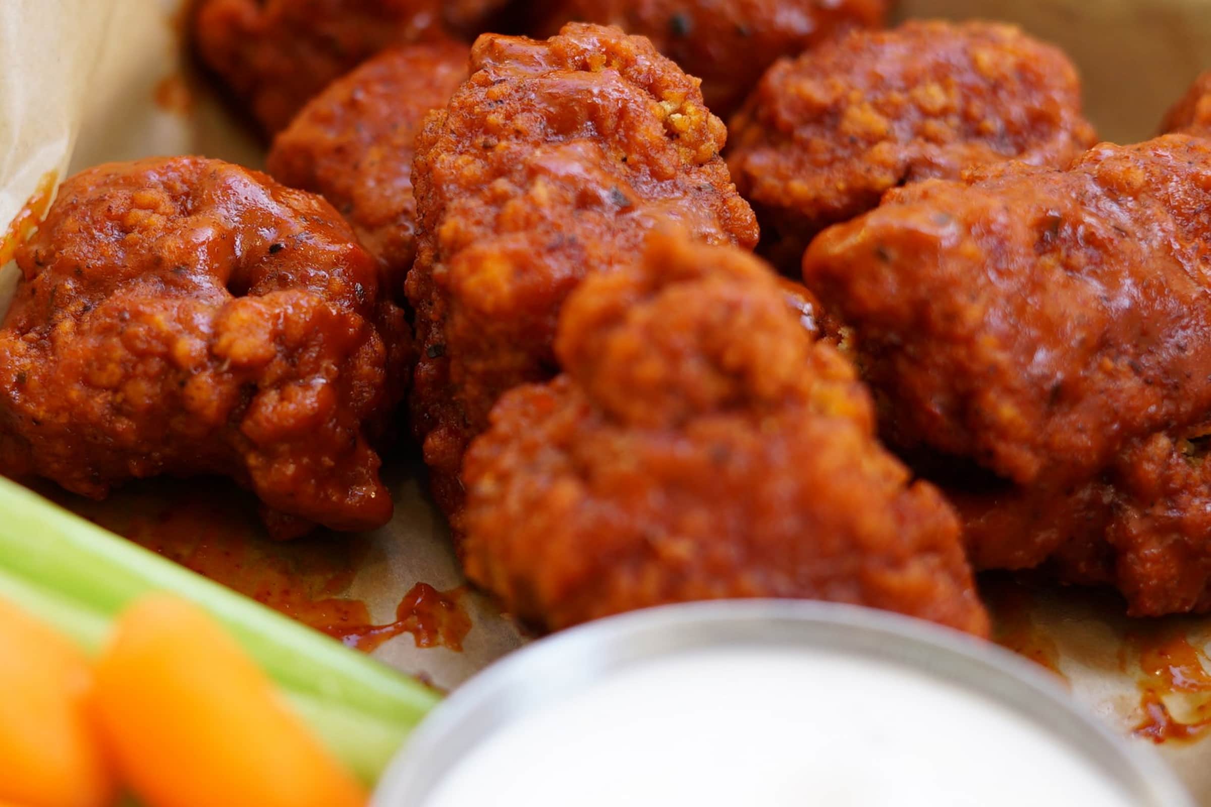 Buffalo Wild Wings 3151 Delivery Menu Order Online 212 E Lincolnway Valparaiso Grubhub