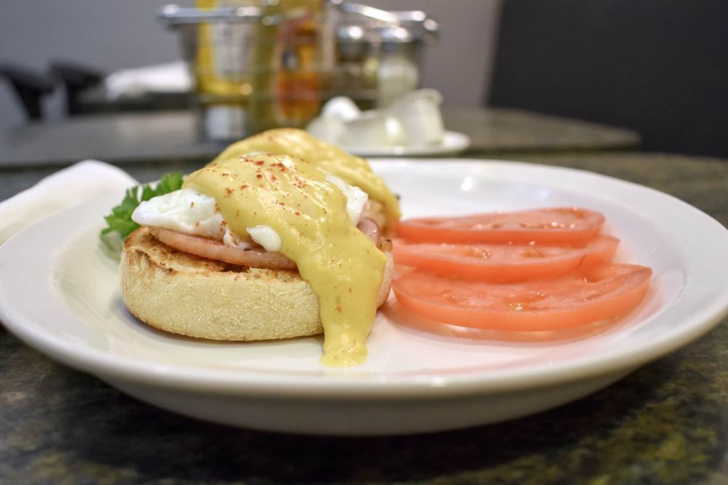 Pickles & Rye Deli Delivery Menu Order Online 6724 Orchard Lake