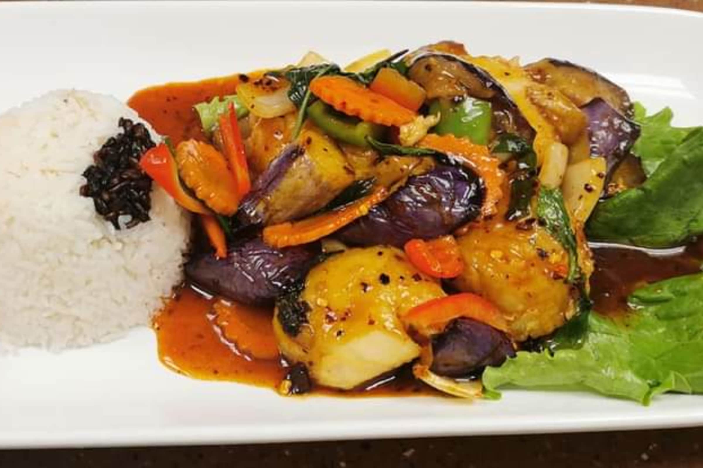 Ruan Thai Cuisine Delivery Menu Order Online 15 Park Ln Hilton Head