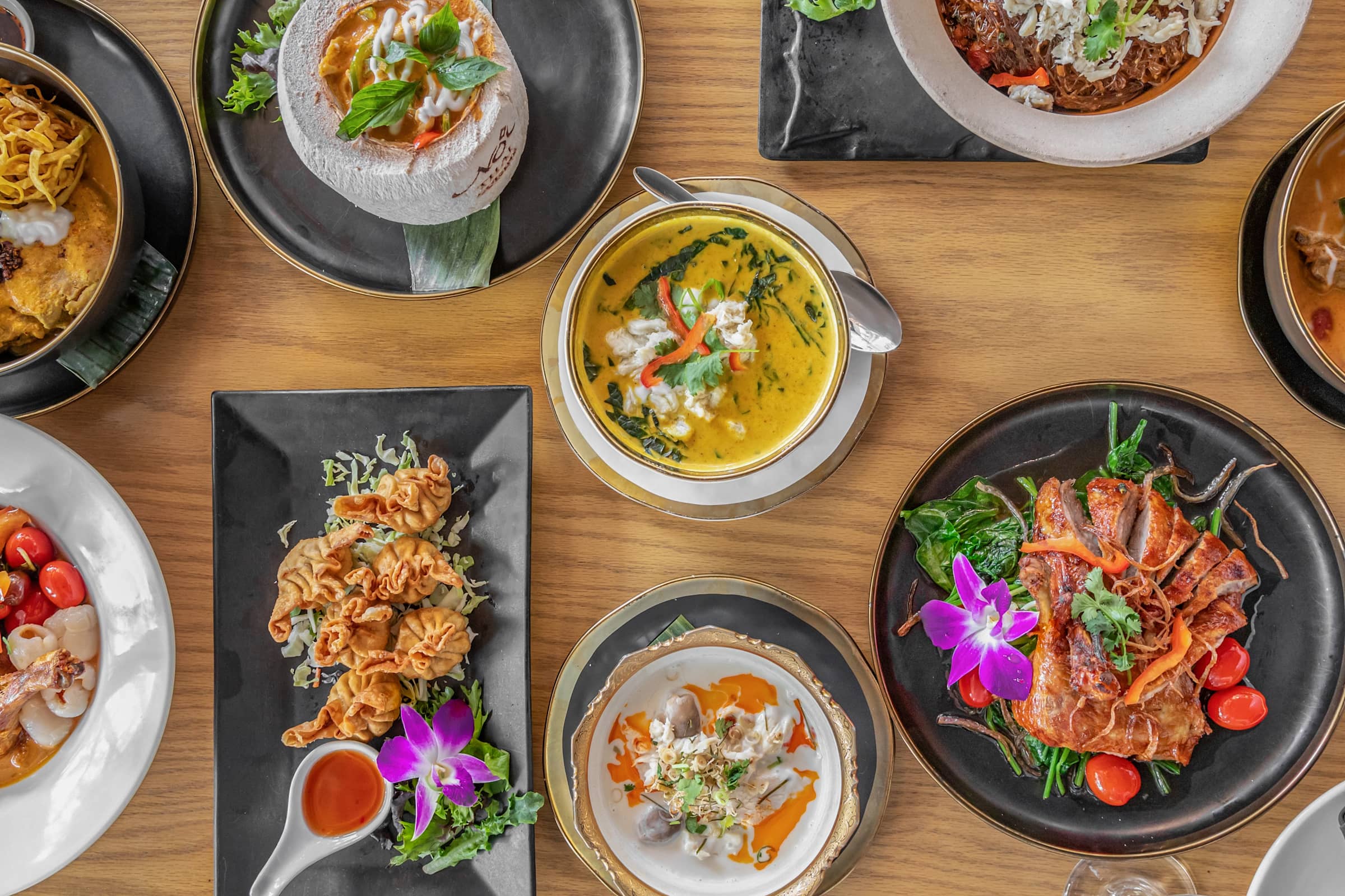 Noi Thai Cuisine Green Lake Delivery Menu Order Online 7900 East