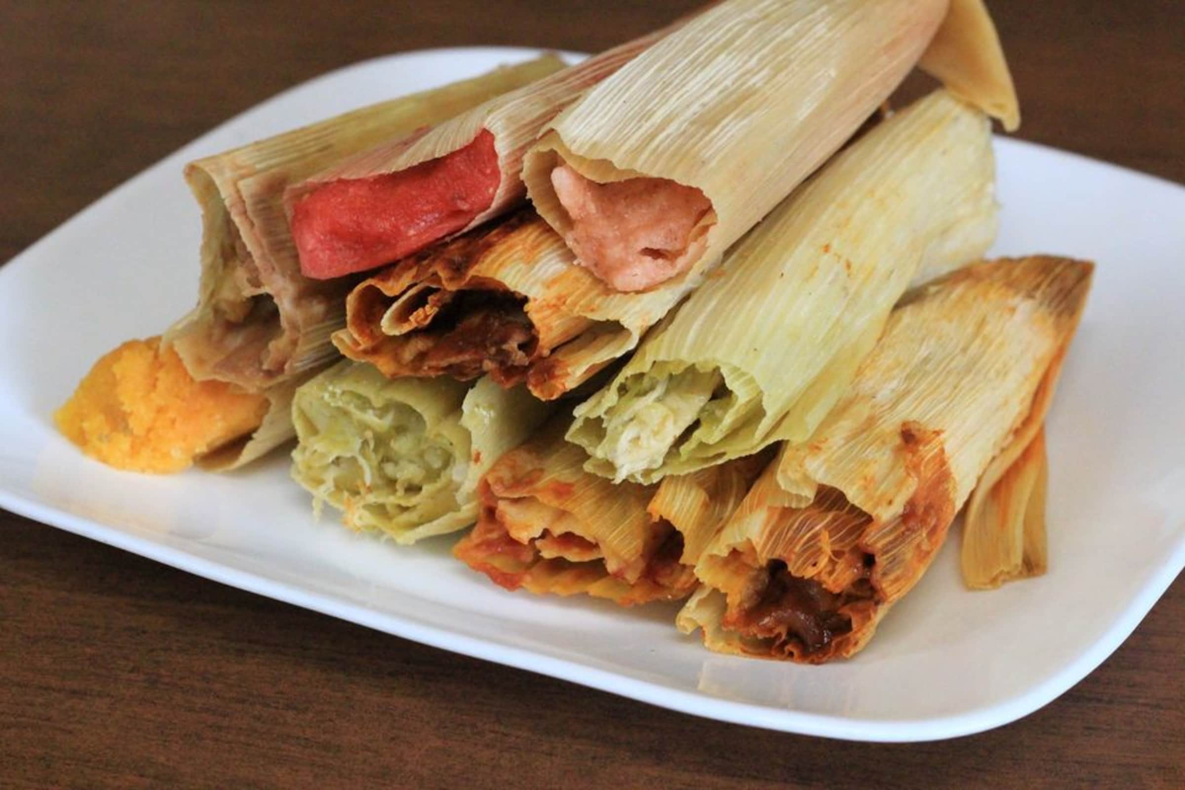 Manolos Tamales Delivery Menu Order Online 6641 S Cicero Ave